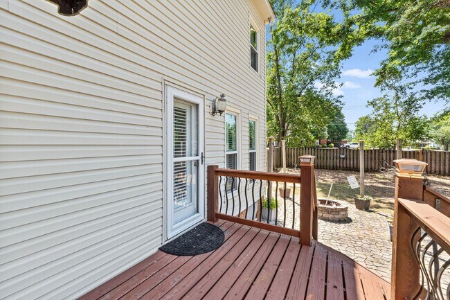 Building Photo - 299 Ashbrook Dr