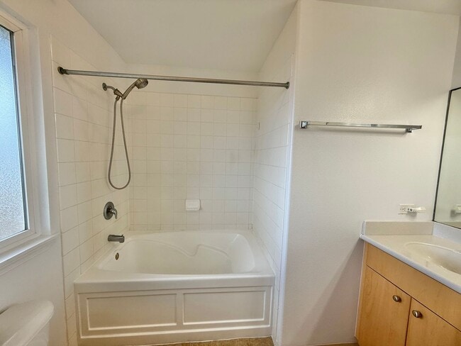 Building Photo - Iliahi at Kehalani - Upscale 3- Bedroom Pe...