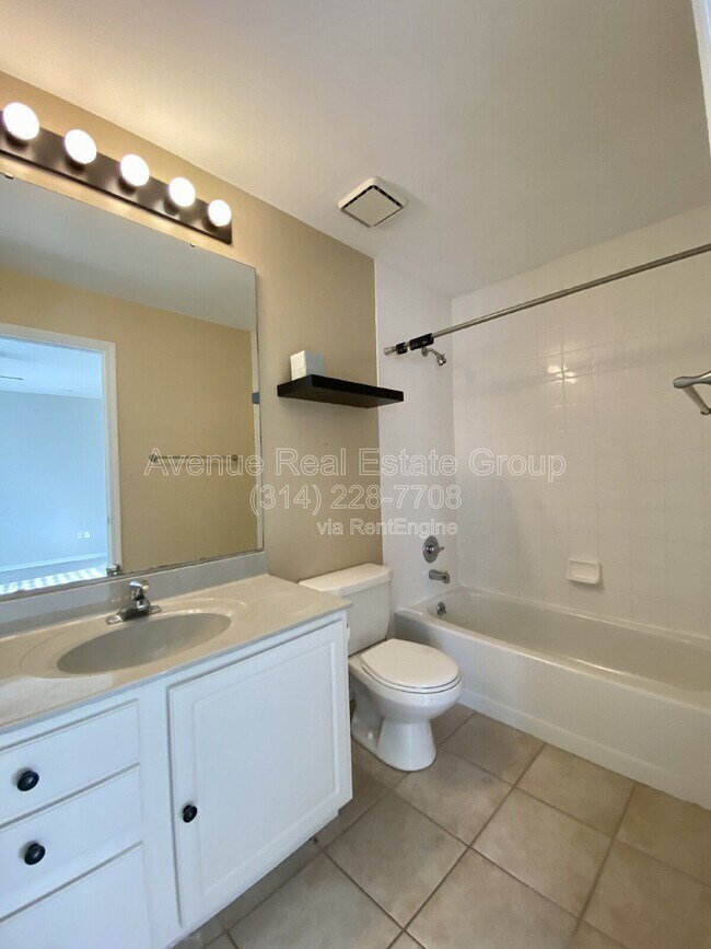 Building Photo - 4127 Westminster Pl