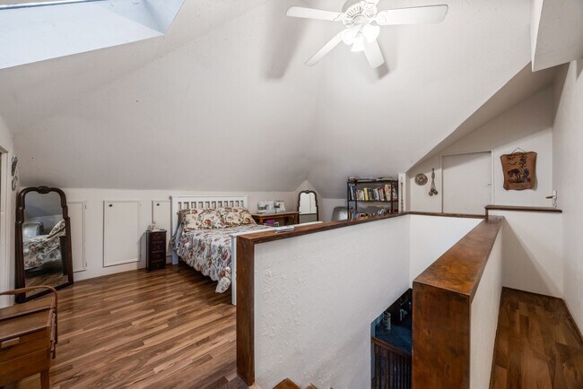 Building Photo - 127 Sagewood Dr