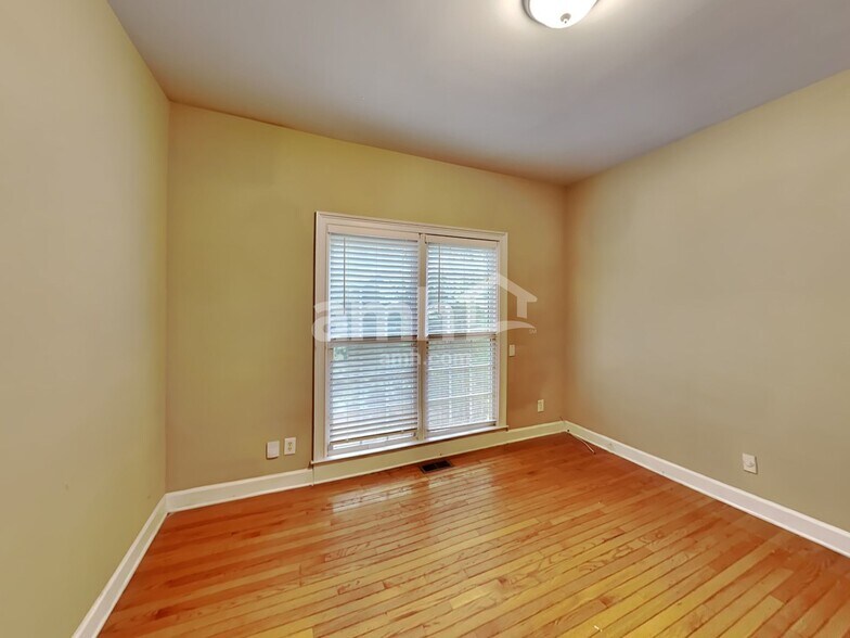 Building Photo - 4727 Cedar Wood Dr SW