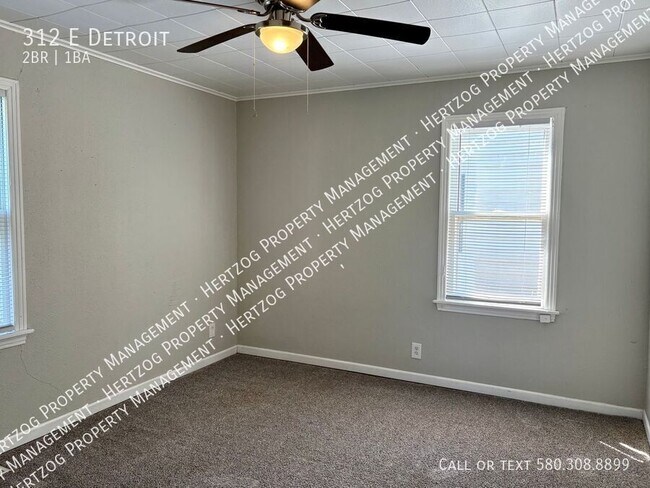 Building Photo - 312 E Detroit-