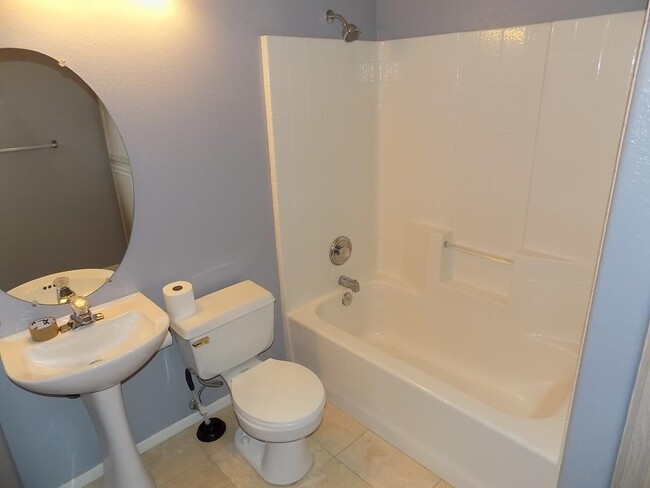 Building Photo - Beautiful Rancho San Diego Condo In Reming...