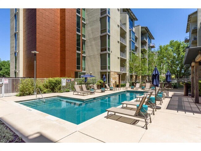Building Photo - 1600 Barton Springs Rd