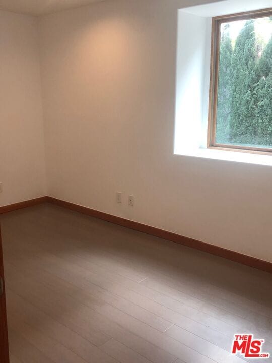 Building Photo - 128 S Carson Rd