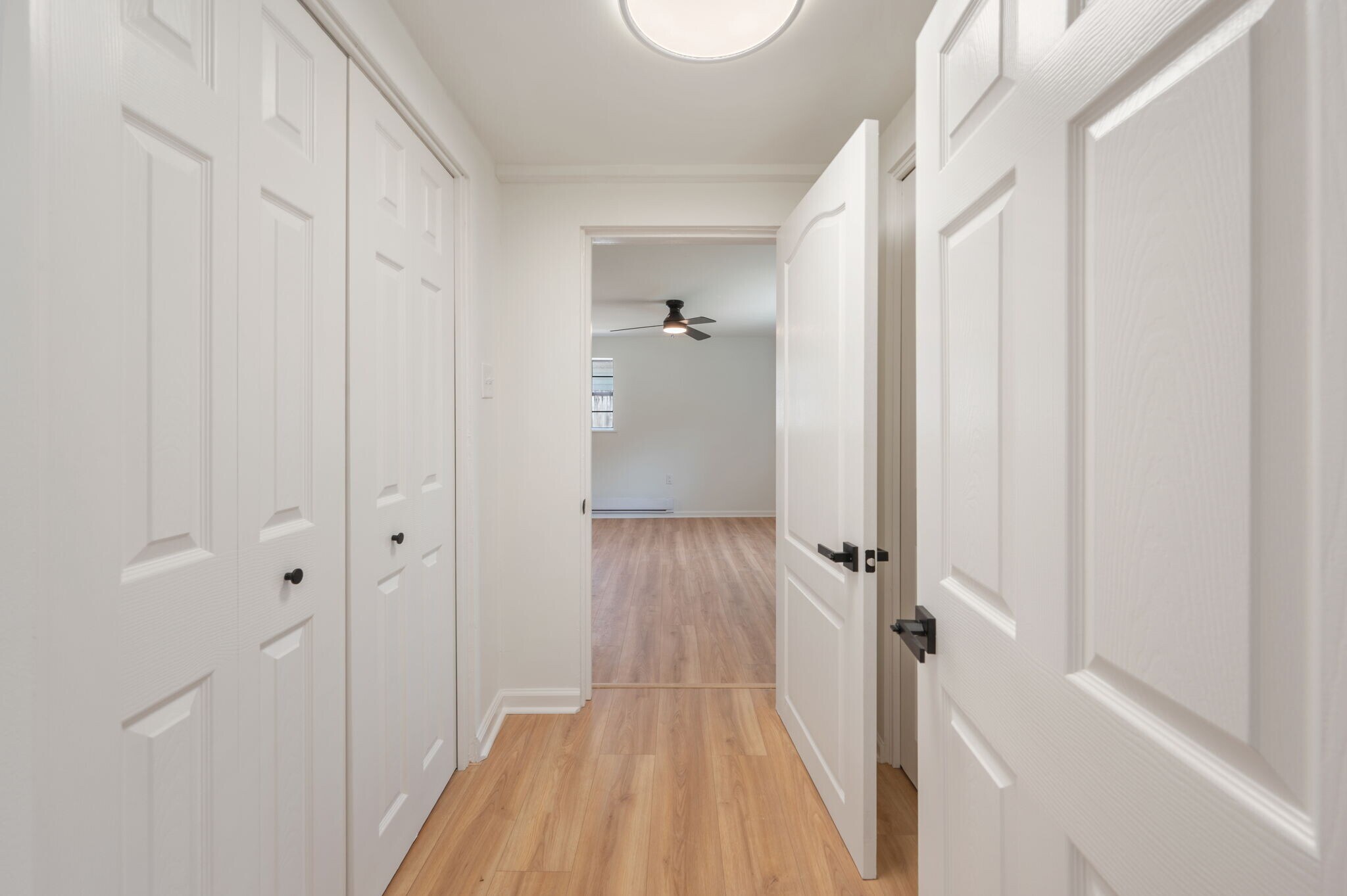 Building Photo - 1002 High Grove Ct