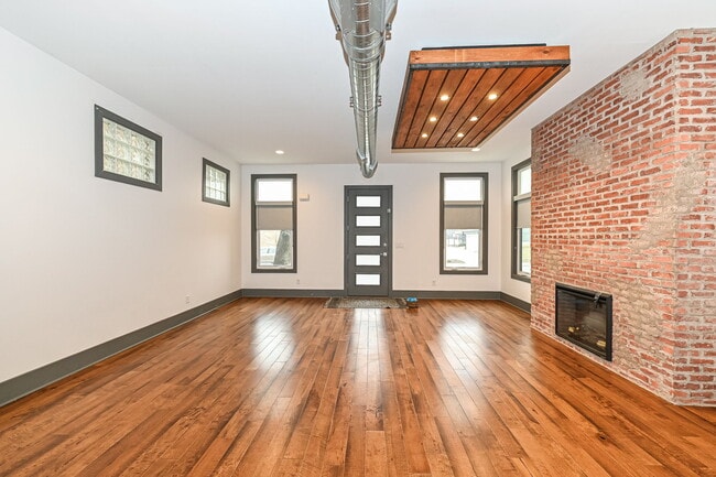 Building Photo - 1515 Olive St