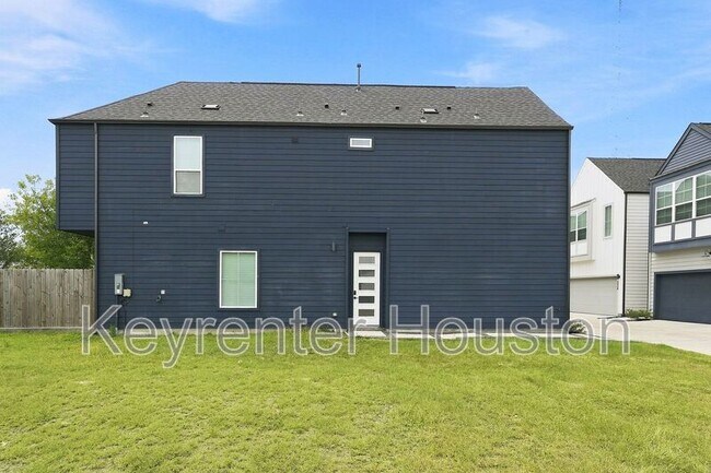 Building Photo - 2908 Stevens St