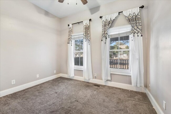 Building Photo - 216 W Anderson St