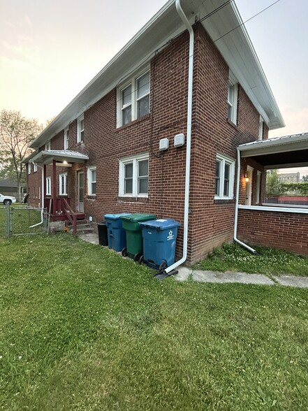 Primary Photo - 432 Washington Ave S