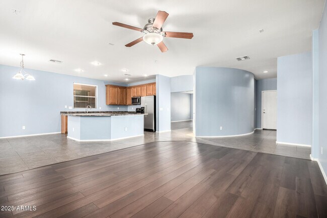 Building Photo - 7842 W Andrea Dr