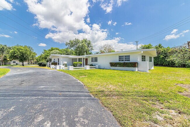 Building Photo - 8145 SW 128th St
