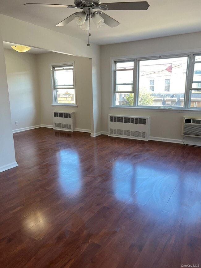 Building Photo - 40-10-40102 102nd St