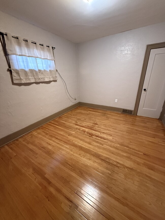 Building Photo - 3108 2nd Ave N