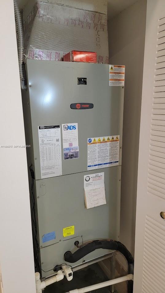 Building Photo - 10455 NW 82nd St