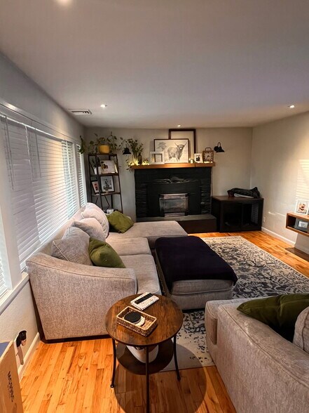 Building Photo - 1225 sw vine st