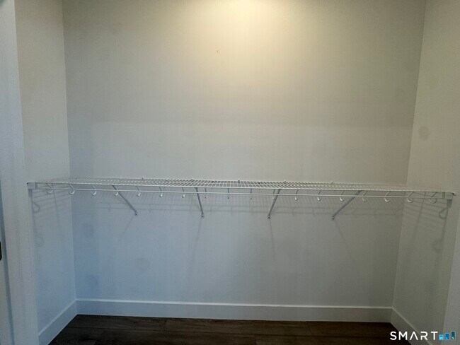 Building Photo - 414 Berlin Tpke