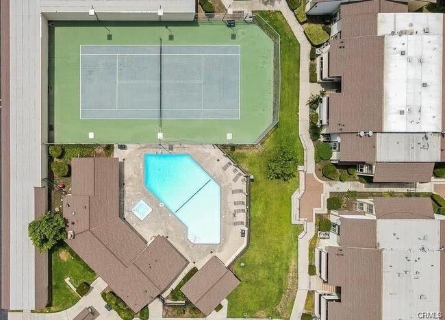 Primary Photo - 6351 Riverside Dr