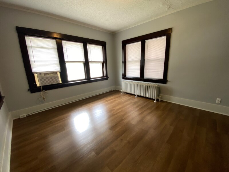 Building Photo - 1405 S 10th St