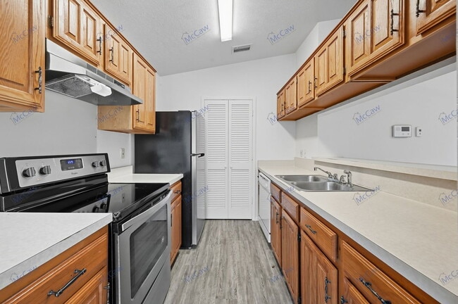 Building Photo - 1429 Brook Meadow Cir