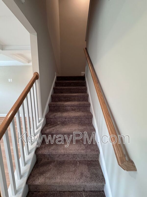 Building Photo - 587 Yuma Ln