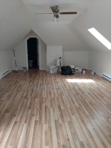 Building Photo - 55 Hillside St