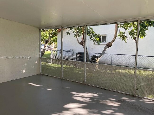 Building Photo - 17010 SW 93rd Ave