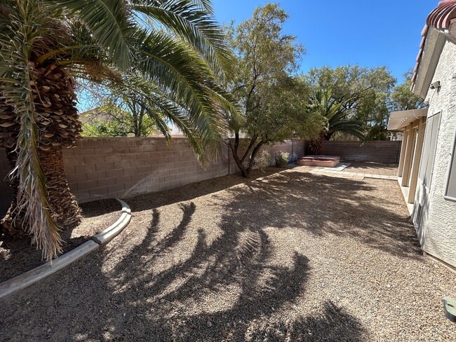 Building Photo - Beautiful Single Story 3Bed/2Bath Residence located in Centennial Hills/Northwest Area