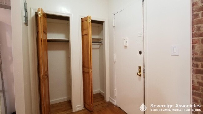 Building Photo - 715 W 172nd St