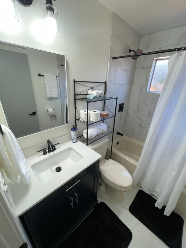 Building Photo - 2409 Glenfaire Dr