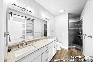 Building Photo - 950 Paradise Dr