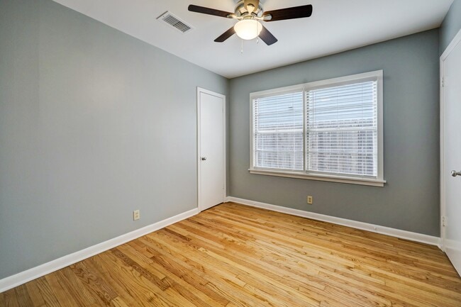 Building Photo - 5013 Verdome Ln