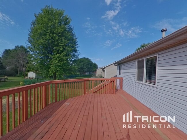 Building Photo - 2094 French Trace Ave