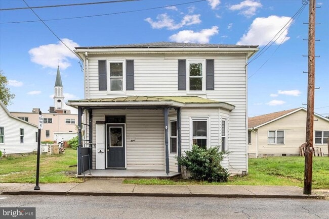 Building Photo - 309 N Lawrence St