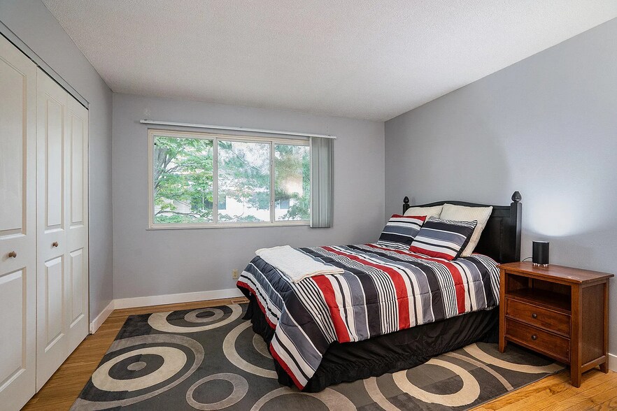 Building Photo - 3567 Kenbrooke Ct