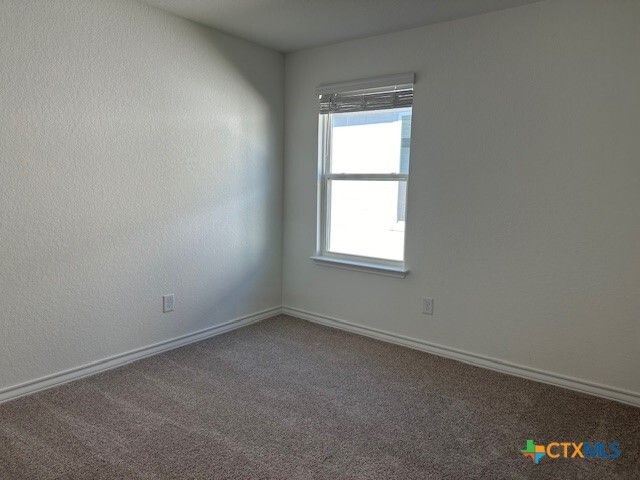 Building Photo - 914 Bluegrass Pt