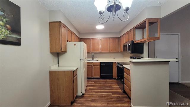 Building Photo - 3320 S Ammons St