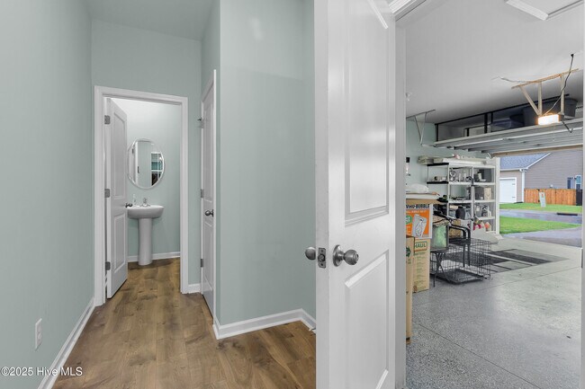 Building Photo - 1011 Yellowwood Aly