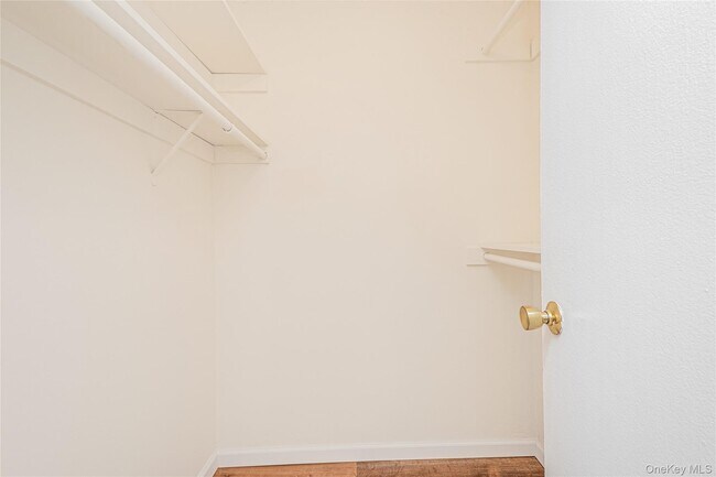 Building Photo - 1155 Warburton Ave