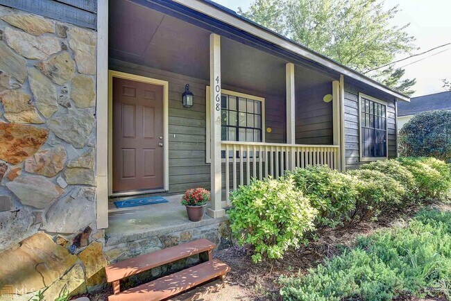 Building Photo - 4068 Buckingham Pl