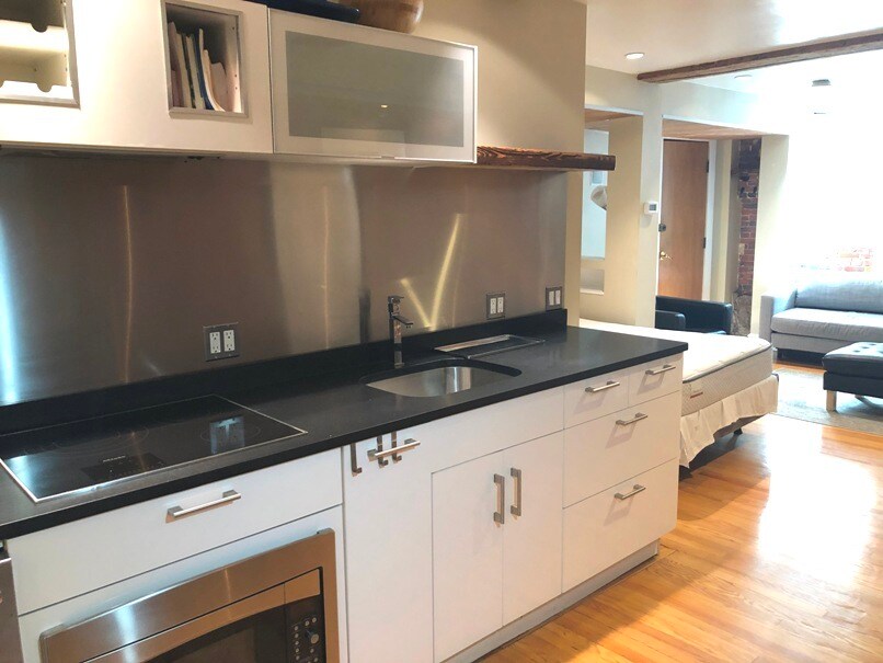 Building Photo - 19 Branch St