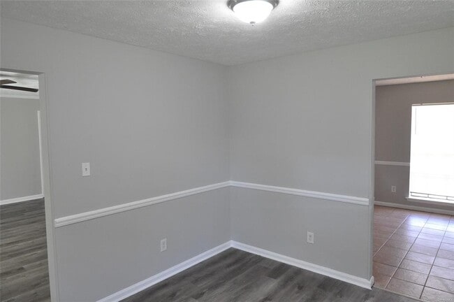 Building Photo - 164 Camellia Ct