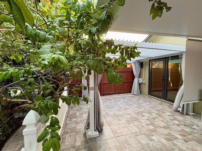 Building Photo - 14776 SW 138th Terrace