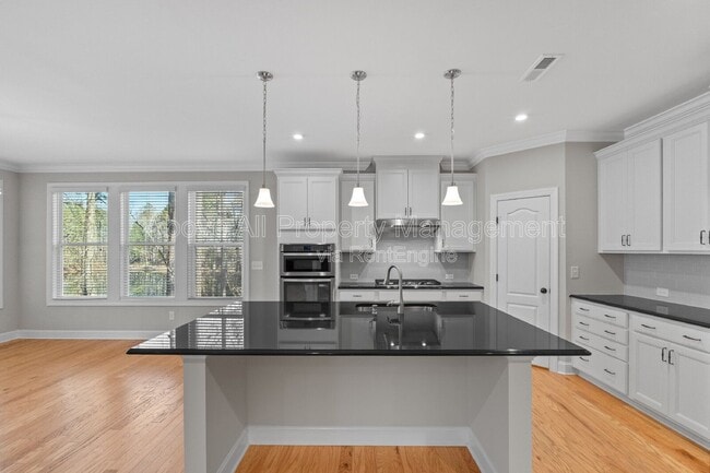 Building Photo - 3828 Hickory Manor Dr