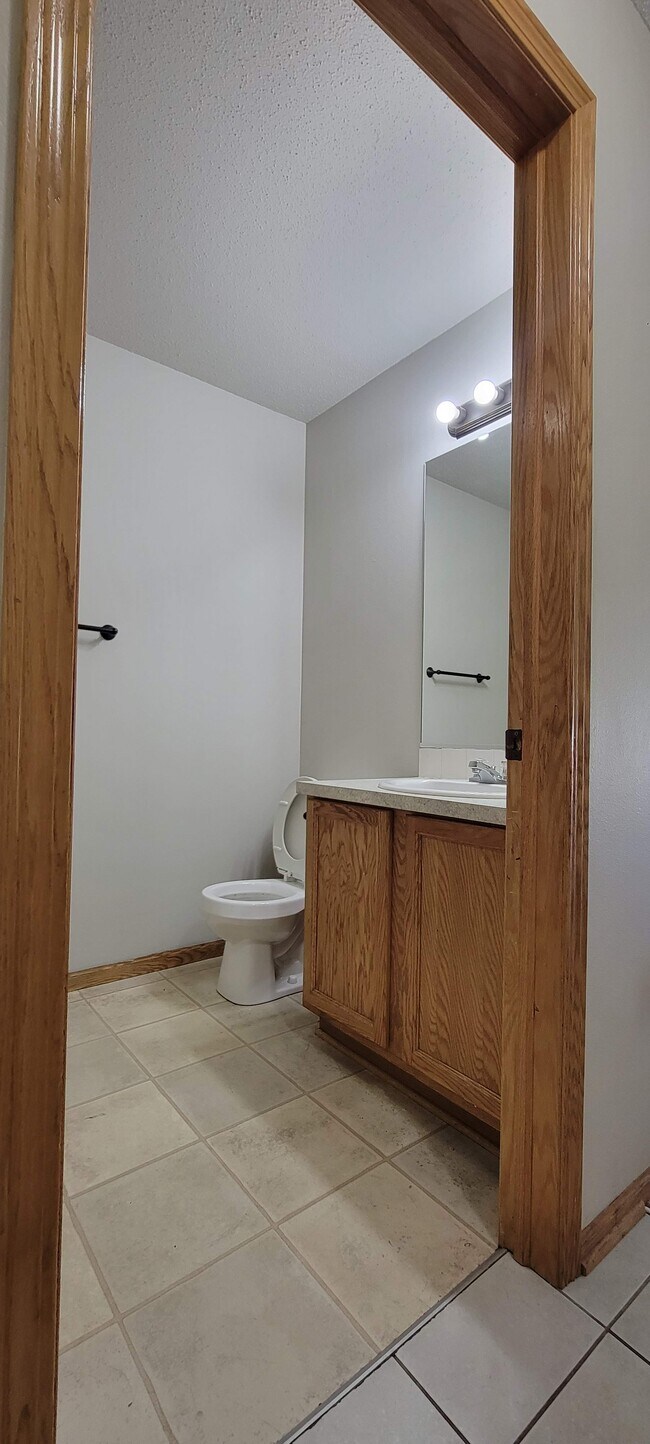 Building Photo - 2165 Copper Wynd Dr