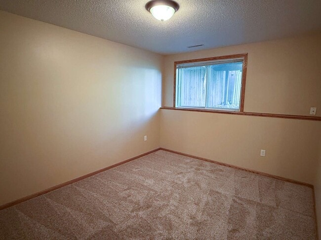 Building Photo - 3502 28th St SW