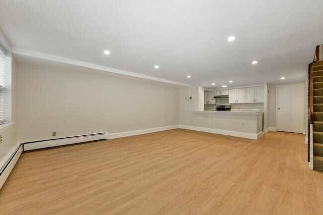 Building Photo - 97 Appleton St