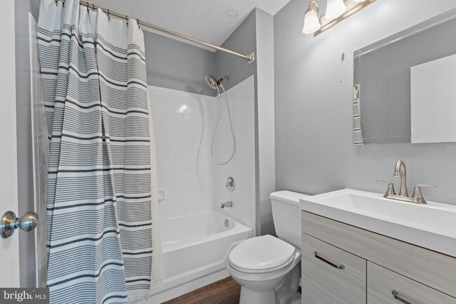 Building Photo - 8561 Skipjack Pl