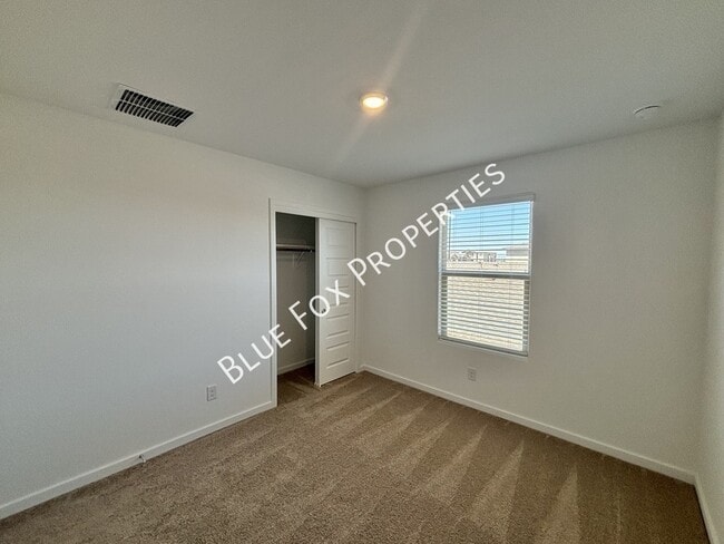 Building Photo - 10253 W Sumullen St