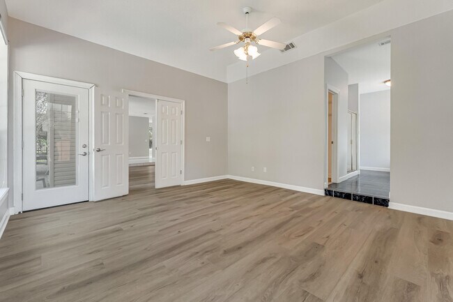 Building Photo - 114 Dana Pointe